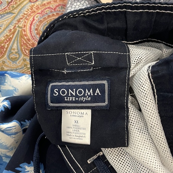 Mens XL swim trunks - Picture 3 of 4